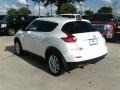 Pearl White - Juke SV Photo No. 4