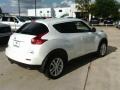 Pearl White - Juke SV Photo No. 7