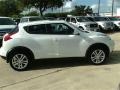 Pearl White - Juke SV Photo No. 8
