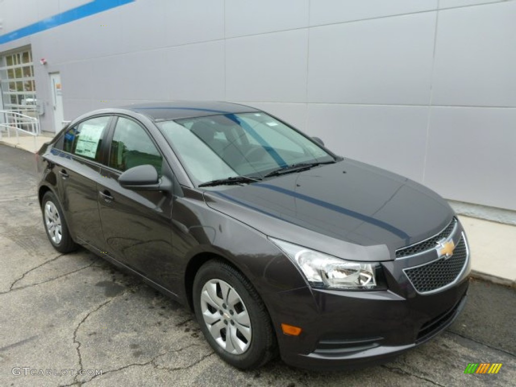 2014 Cruze LS - Tungsten Metallic / Jet Black/Medium Titanium photo #1