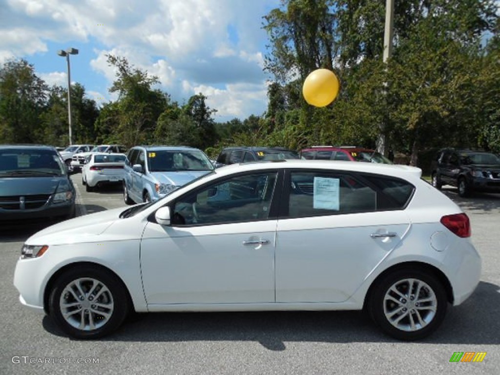 Clear White 2012 Kia Forte EX Exterior Photo #86793723