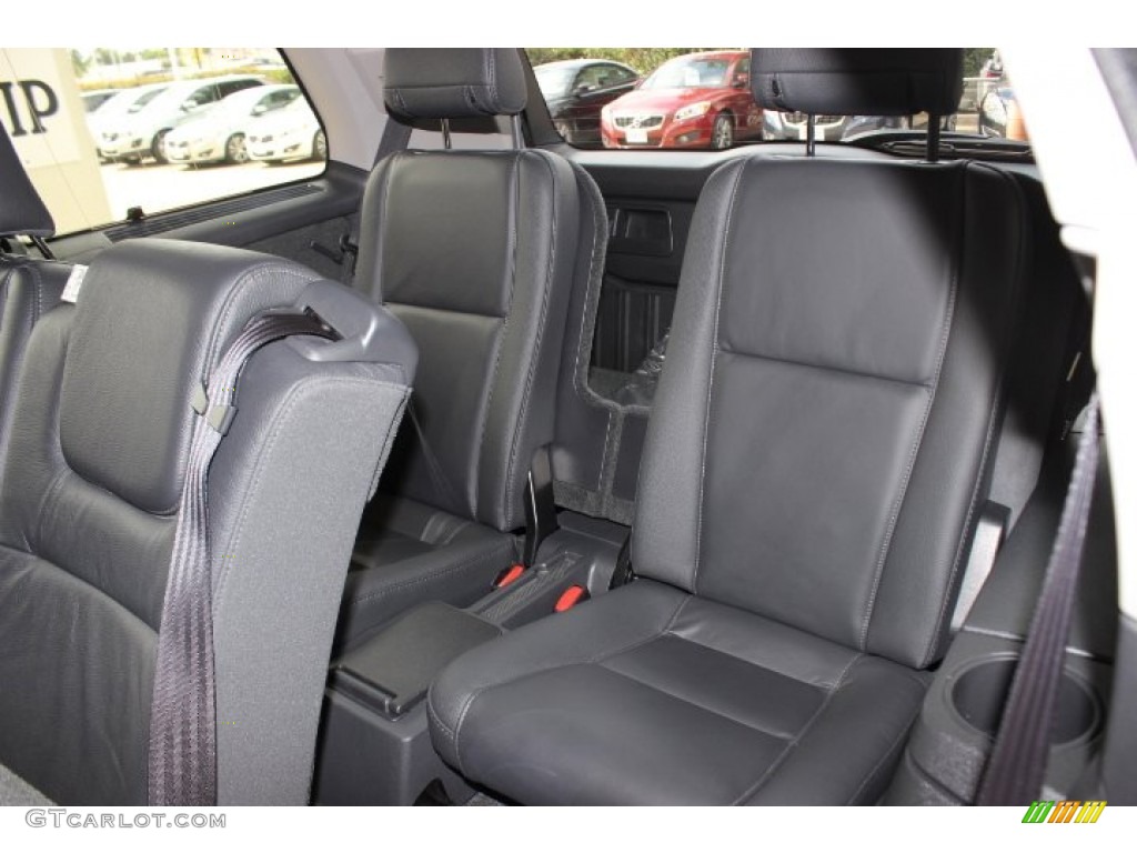 2014 Volvo XC90 3.2 Rear Seat Photos