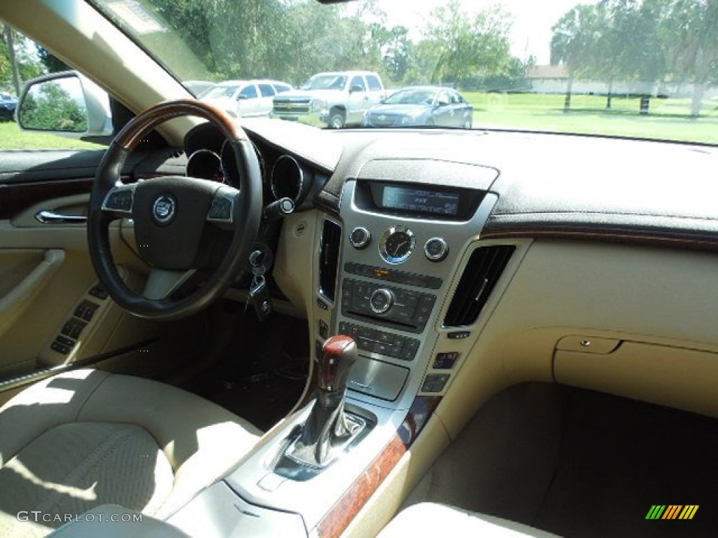 2010 CTS 3.0 Sedan - Vanilla Latte / Cashmere/Cocoa photo #11