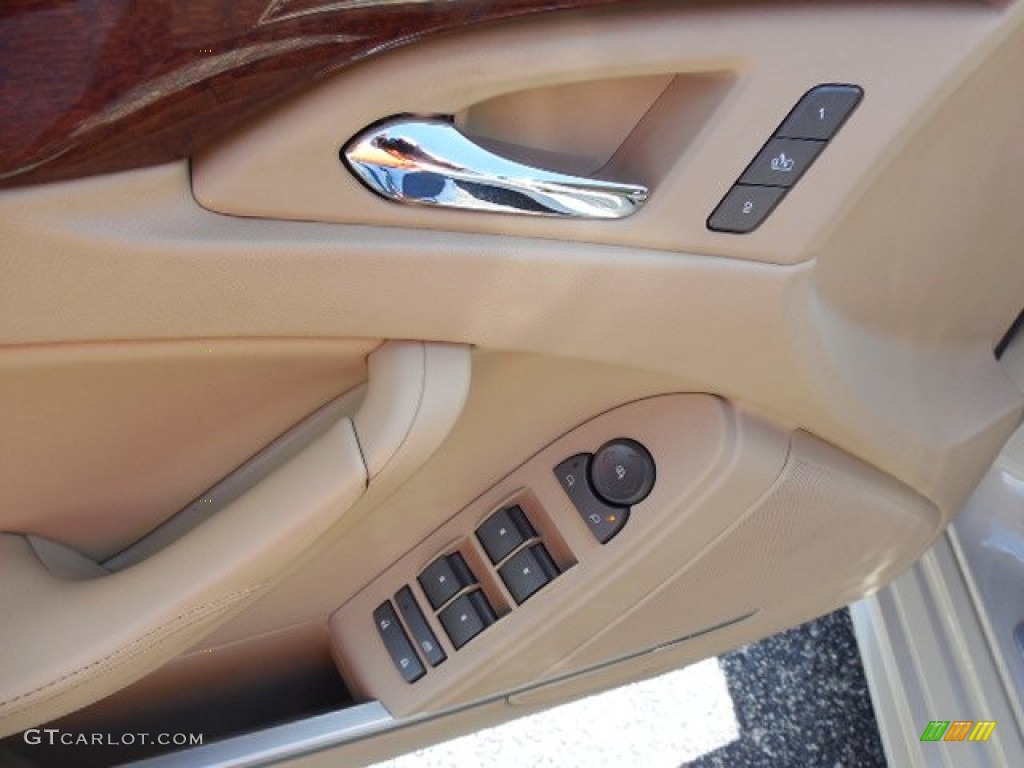 2010 CTS 3.0 Sedan - Vanilla Latte / Cashmere/Cocoa photo #17