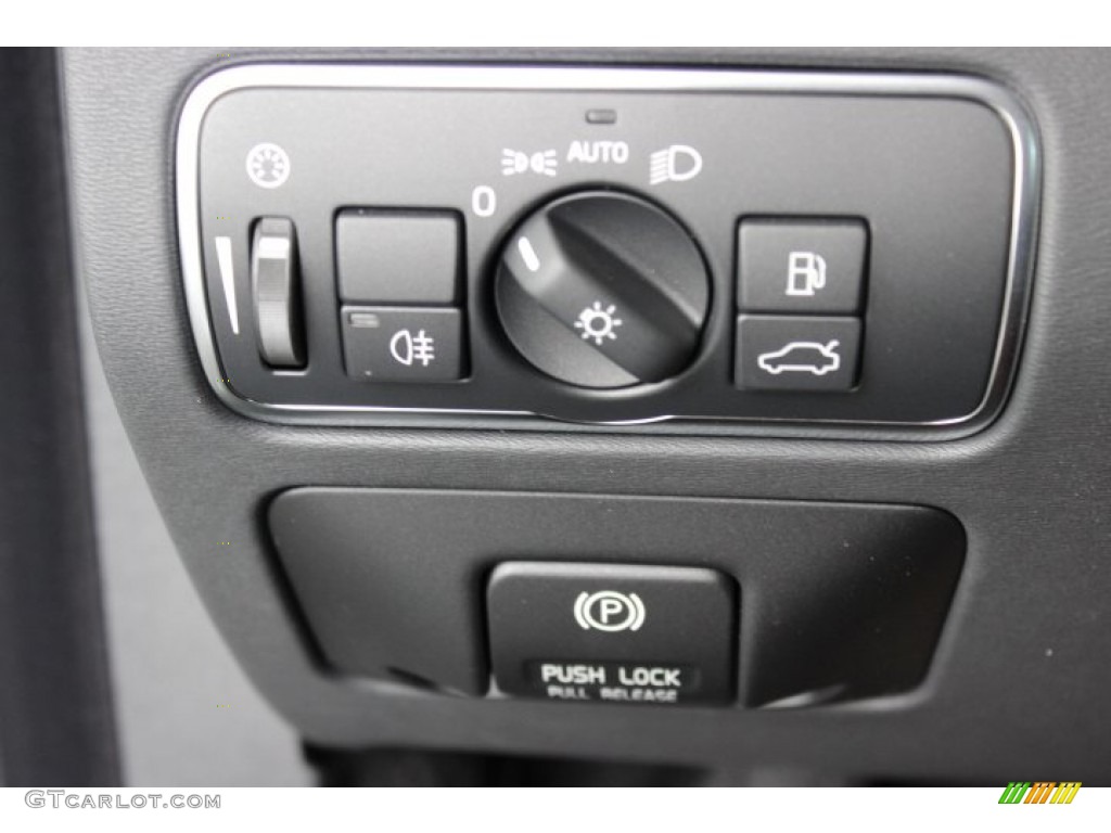 2014 Volvo S80 T6 AWD Platinum Controls Photo #86799357
