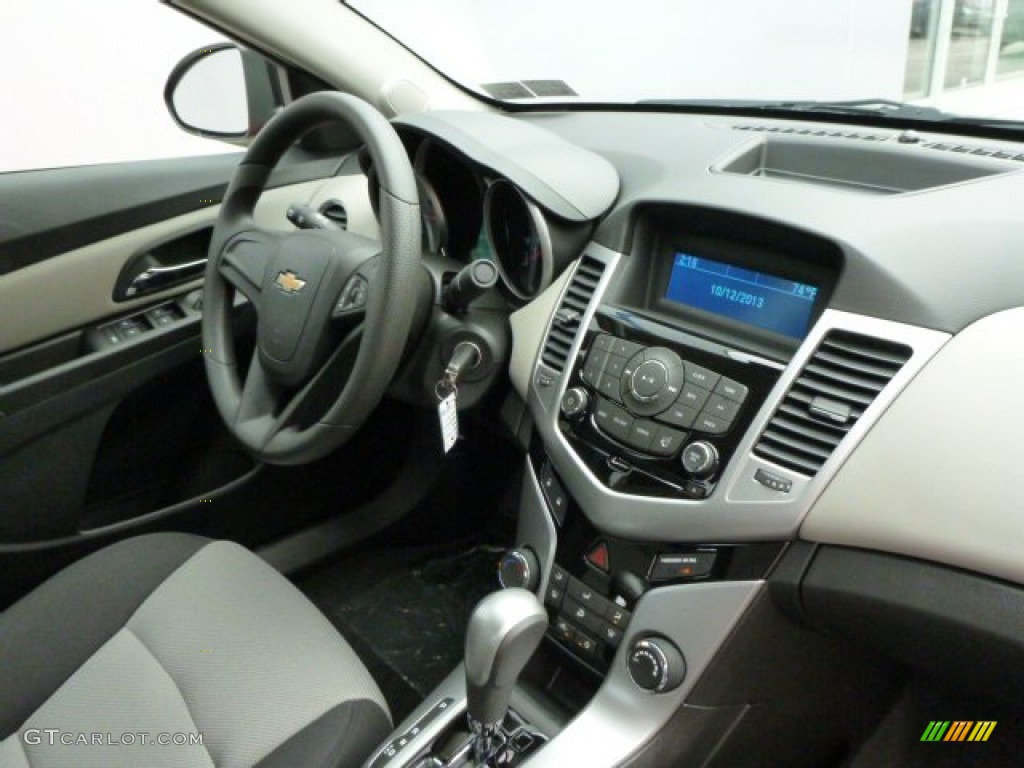 2014 Cruze LS - Red Hot / Jet Black/Medium Titanium photo #3