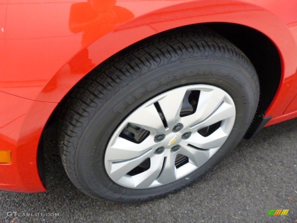 2014 Cruze LS - Red Hot / Jet Black/Medium Titanium photo #10