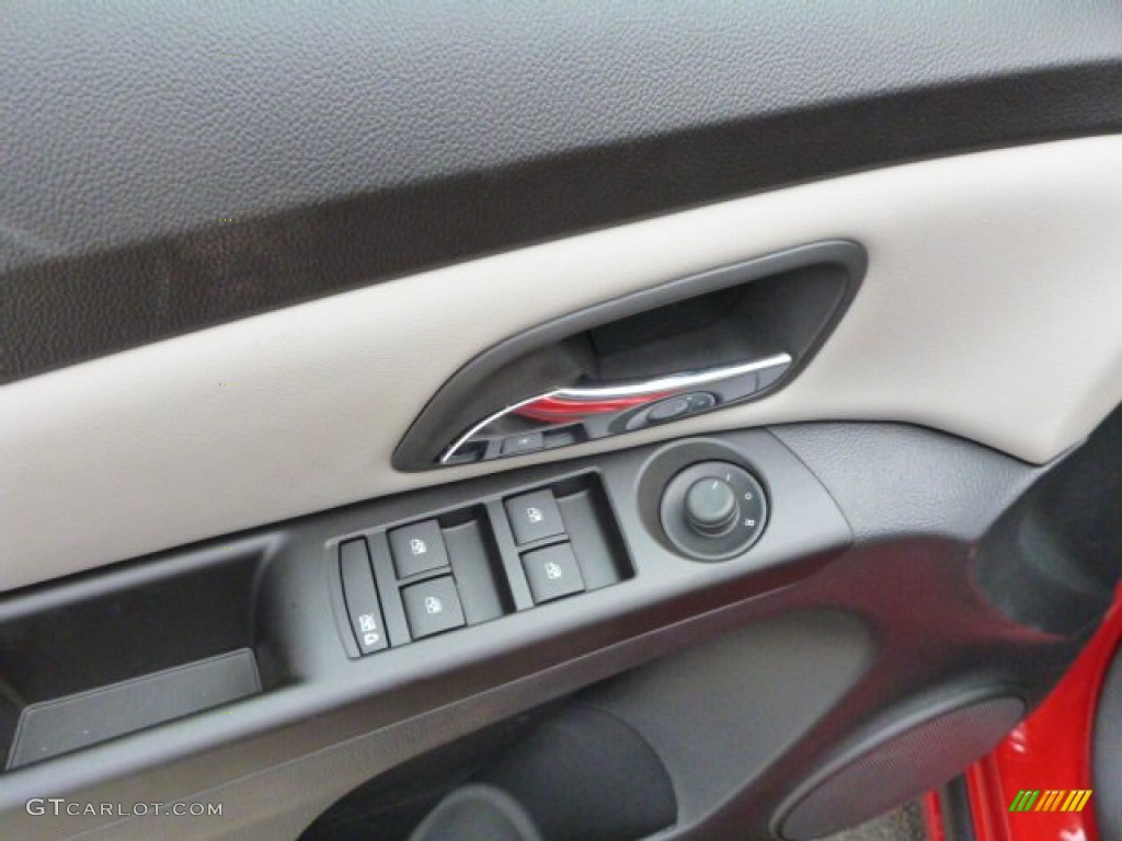 2014 Cruze LS - Red Hot / Jet Black/Medium Titanium photo #15