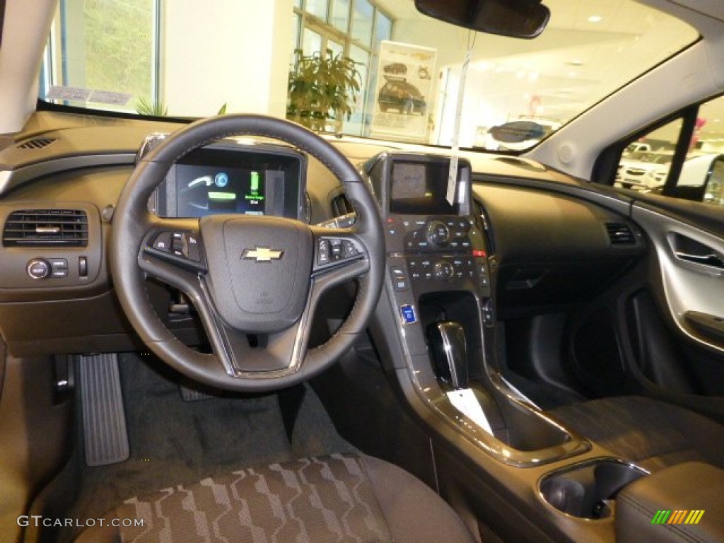 2014 Chevrolet Volt Standard Volt Model Jet Black/Dark Accents Dashboard Photo #86806365
