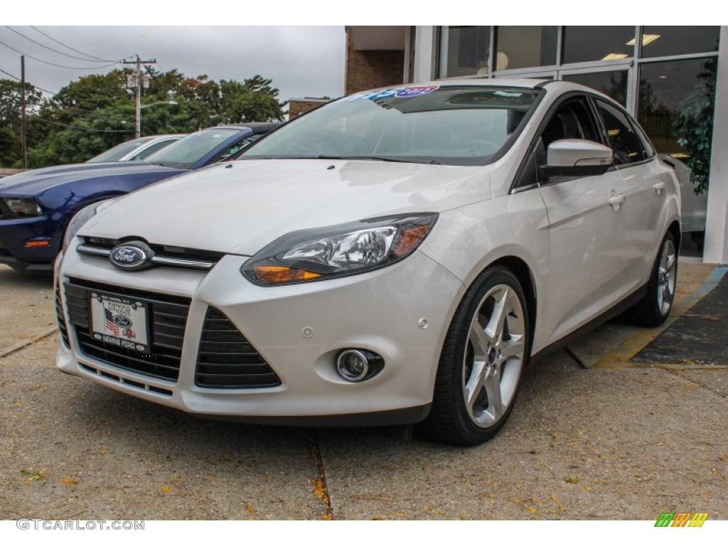 White Platinum Tricoat Metallic Ford Focus