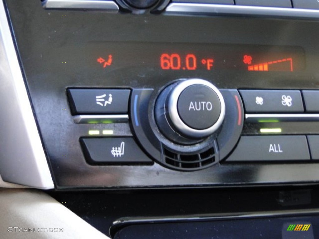 2010 BMW 5 Series 535i Gran Turismo Controls Photo #86808141