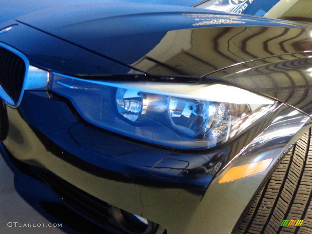 2013 3 Series 328i xDrive Sedan - Black Sapphire Metallic / Black photo #30