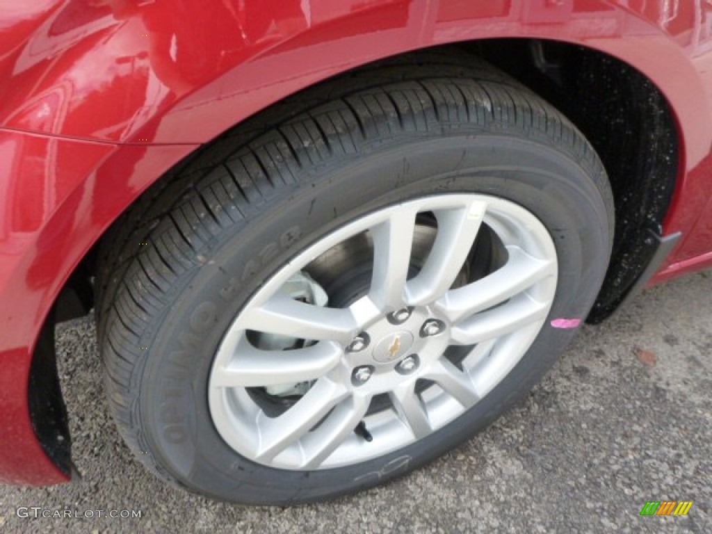 2014 Chevrolet Sonic LT Sedan Wheel Photo #86810949