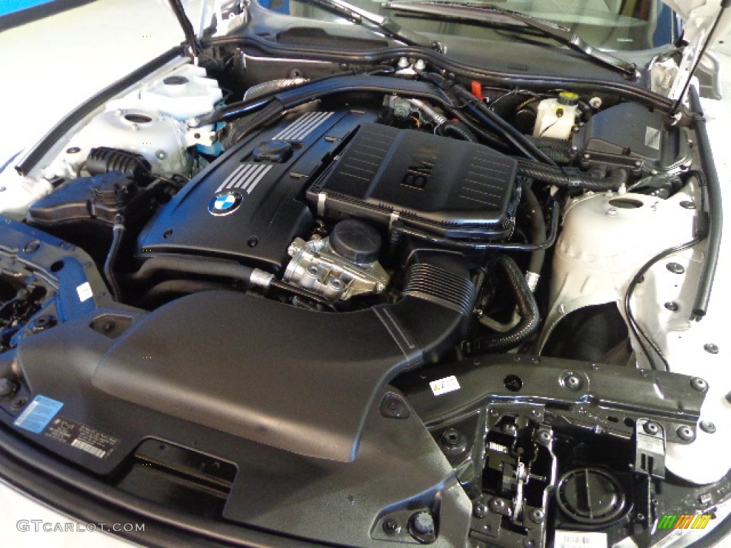 2011 BMW Z4 sDrive35is Roadster Engine Photos