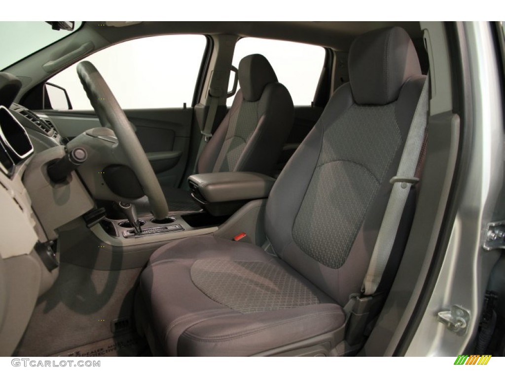 2010 Traverse LS AWD - Silver Ice Metallic / Dark Gray/Light Gray photo #5