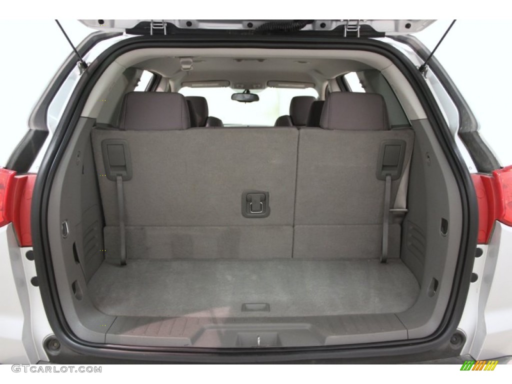 2010 Traverse LS AWD - Silver Ice Metallic / Dark Gray/Light Gray photo #15