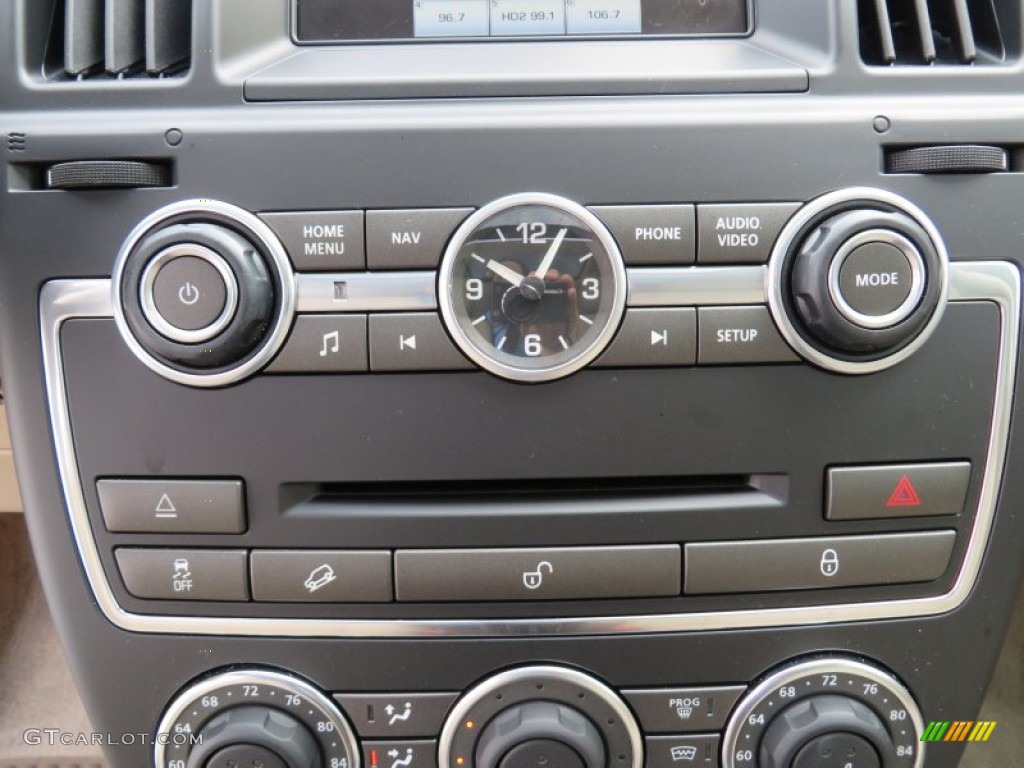 2013 Land Rover LR2 HSE Controls Photo #86817044