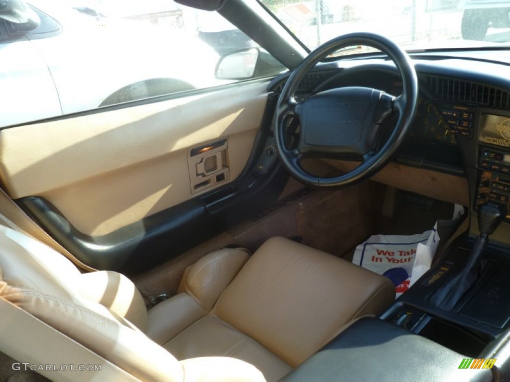 1992 Corvette Coupe - Polo Green Metallic / Tan photo #9