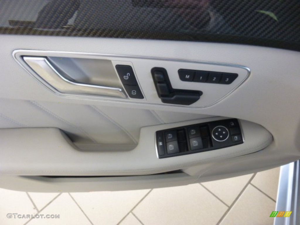 2012 Mercedes-Benz E 63 AMG Ash/Dark Grey Door Panel Photo #86824718
