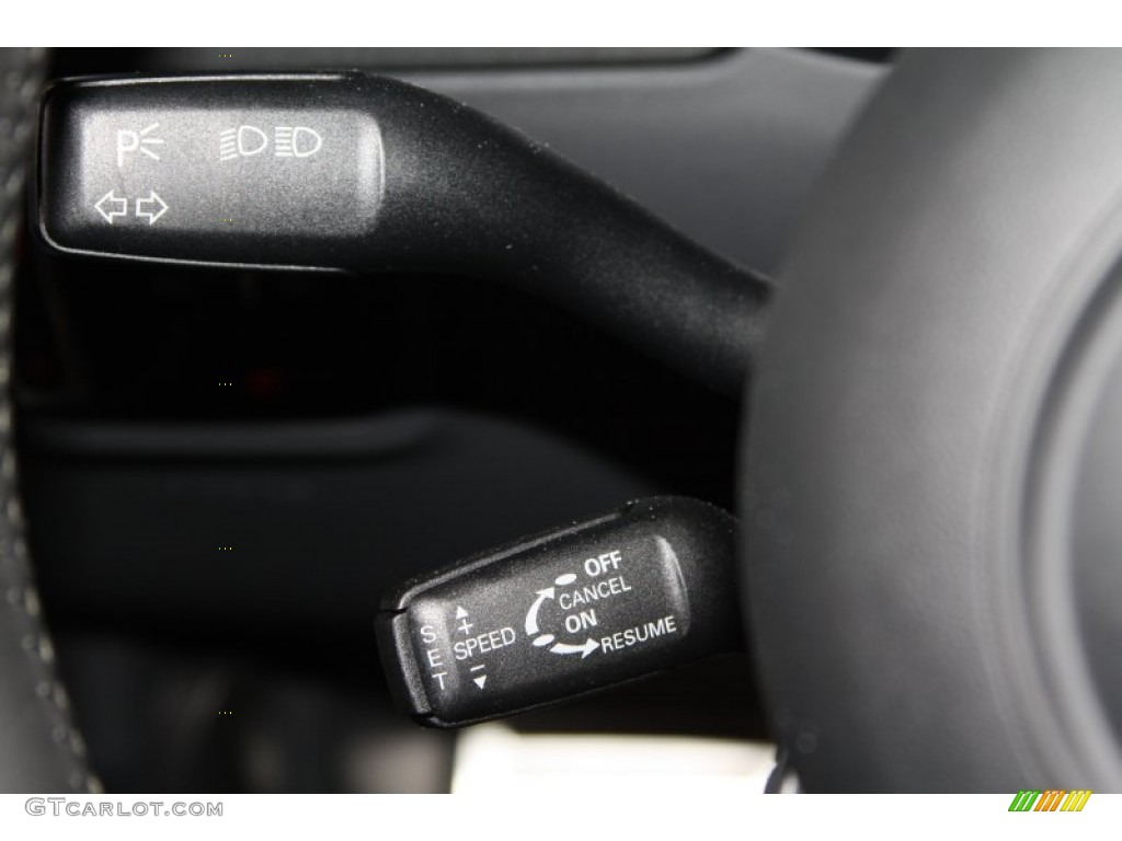 2008 TT 2.0T Roadster - Light Silver Metallic / Black photo #30