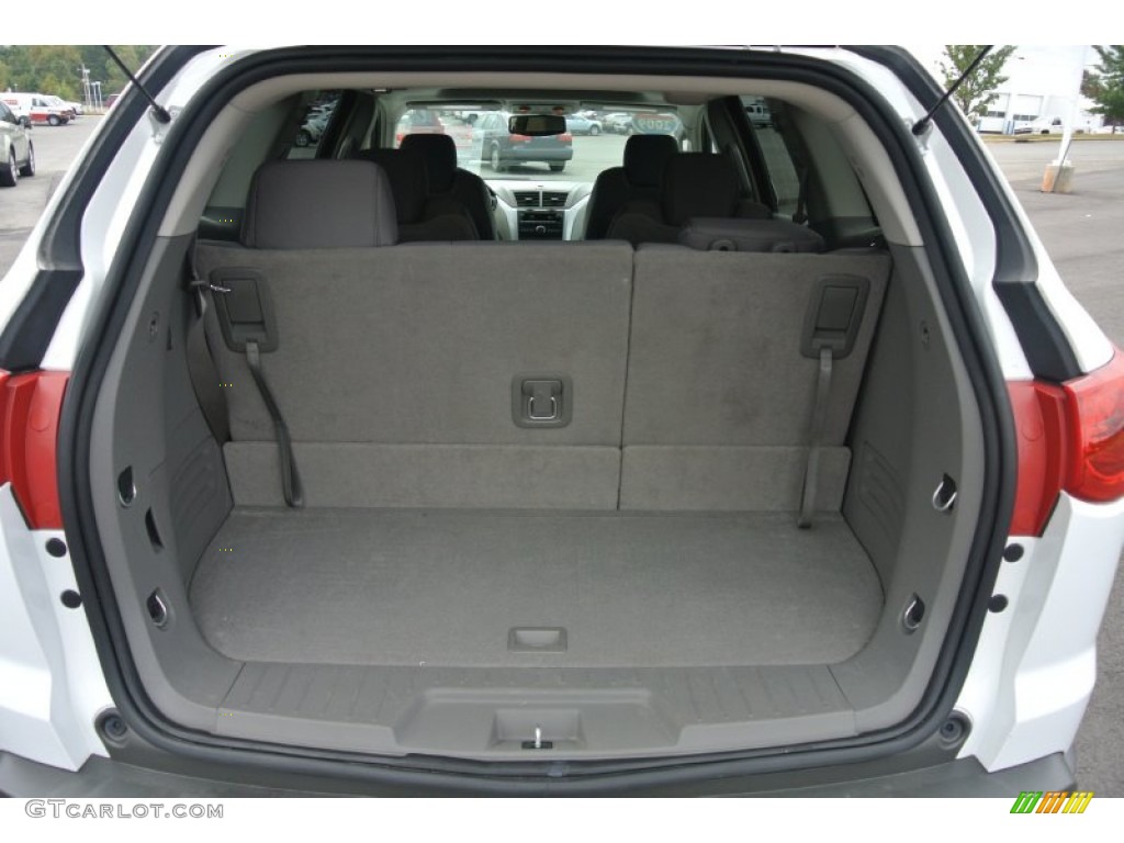 2009 Chevrolet Traverse LT Trunk Photos