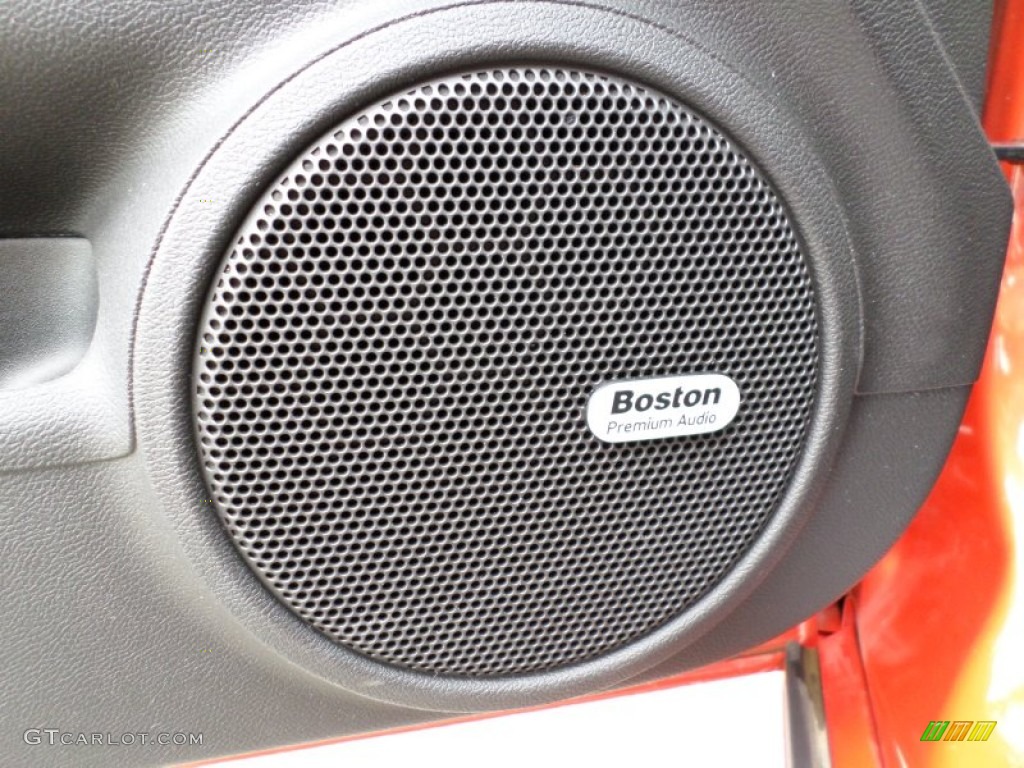2012 Chevrolet Camaro SS/RS Convertible Audio System Photos