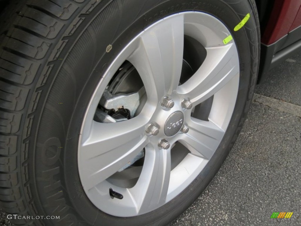 2014 Jeep Compass Latitude Wheel Photo #86829131