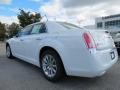 Bright White - 300 C Photo No. 2