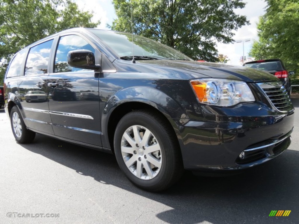 Maximum Steel Metallic 2014 Chrysler Town & Country Touring Exterior Photo #86833601