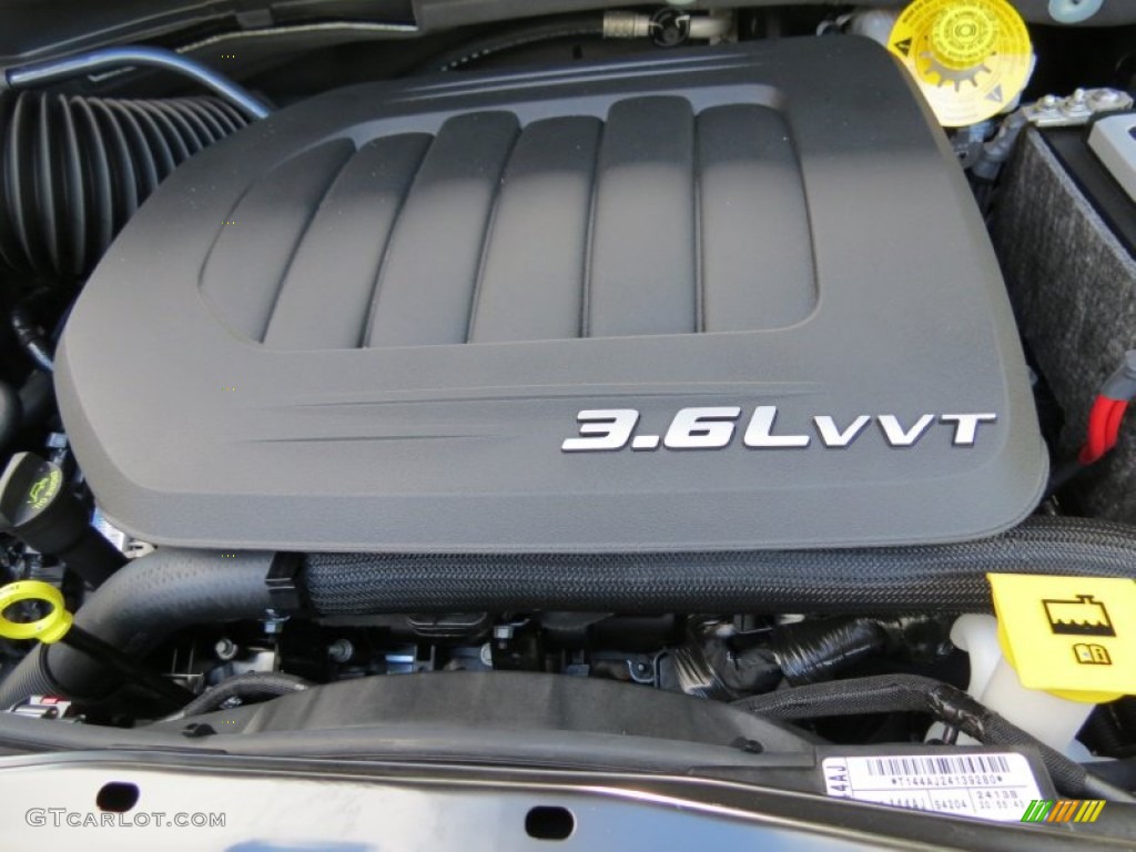 2014 Chrysler Town & Country Touring 3.6 Liter DOHC 24-Valve VVT V6 Engine Photo #86833724