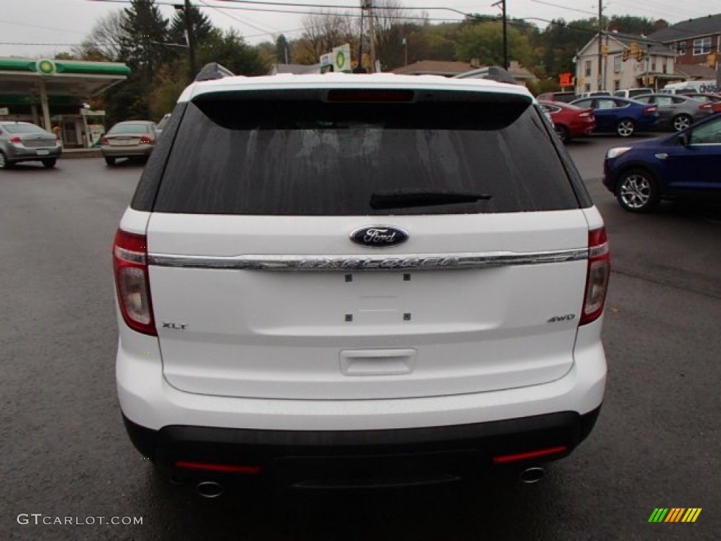 2014 Explorer XLT 4WD - Oxford White / Charcoal Black photo #6