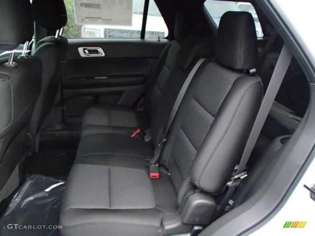 2014 Explorer XLT 4WD - Oxford White / Charcoal Black photo #12