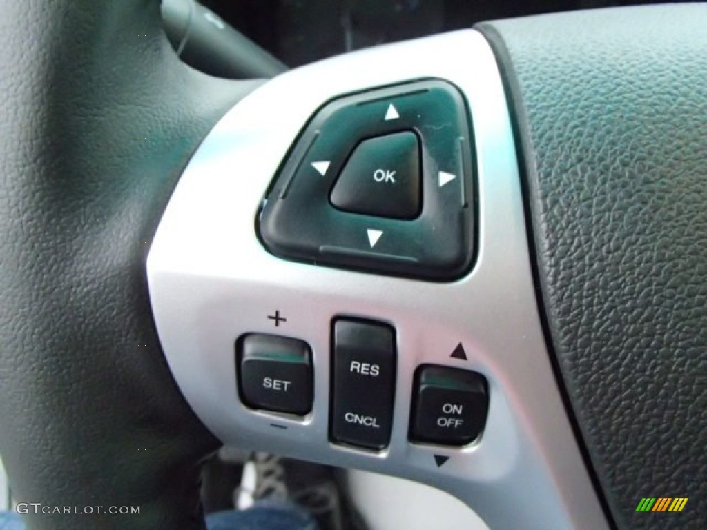 2014 Explorer XLT 4WD - Oxford White / Charcoal Black photo #22