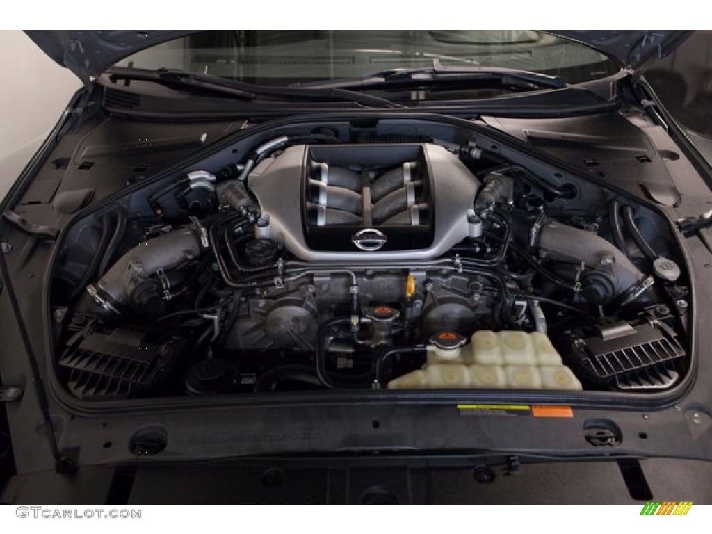 2009 Nissan GT-R Premium Engine Photos