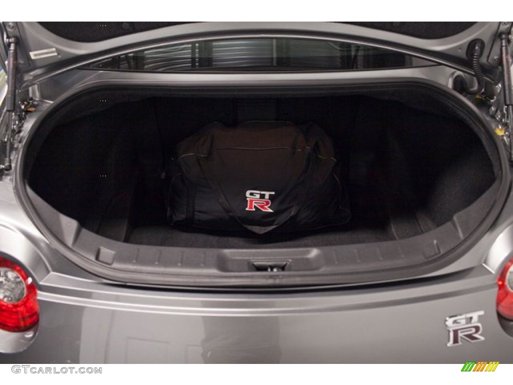 2009 Nissan GT-R Premium Trunk Photos