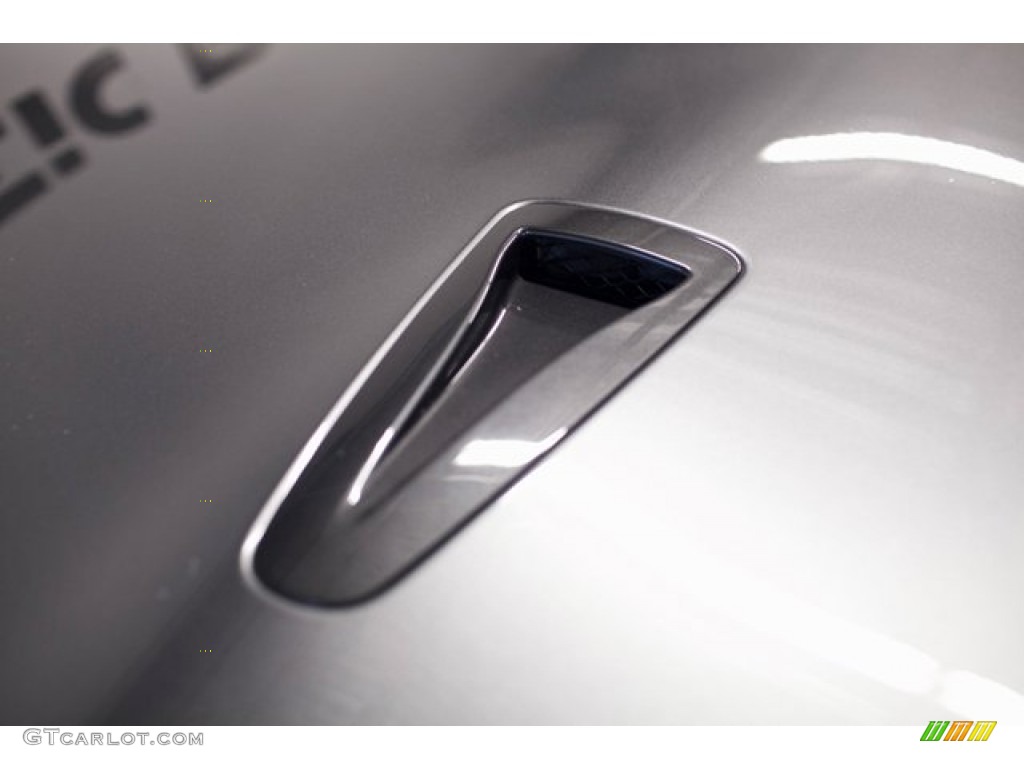 2009 GT-R Premium - Titanium Metallic / Black photo #23