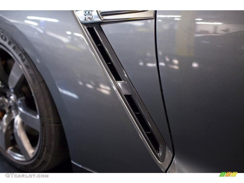 2009 GT-R Premium - Titanium Metallic / Black photo #26