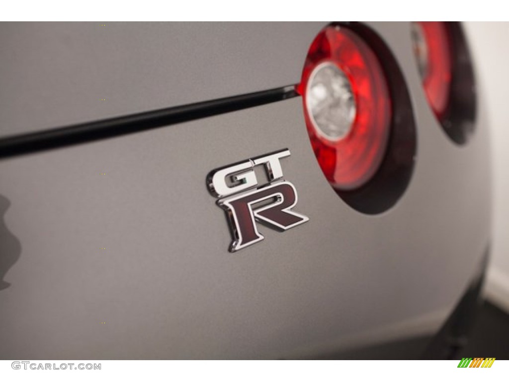 2009 Nissan GT-R Premium Marks and Logos Photo #86838143