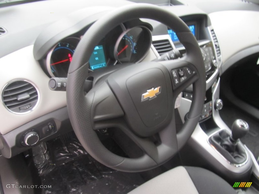 2014 Chevrolet Cruze LS Jet Black/Medium Titanium Steering Wheel Photo #86838779