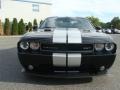 Pitch Black - Challenger SRT8 392 Photo No. 2