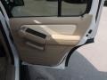 2009 White Suede Ford Explorer XLT  photo #10