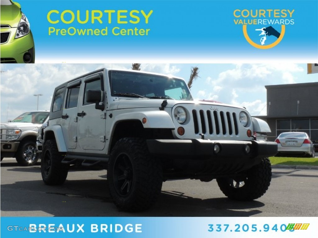 Bright Silver Metallic Jeep Wrangler Unlimited