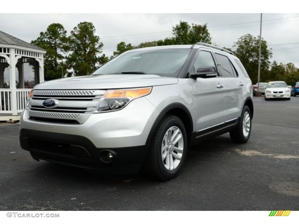 2014 Explorer XLT - Ingot Silver / Charcoal Black photo #1
