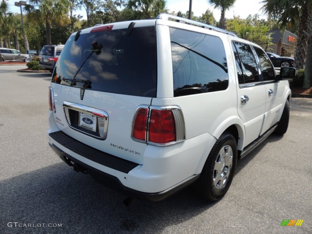 2006 Navigator Ultimate - Oxford White / Camel photo #15