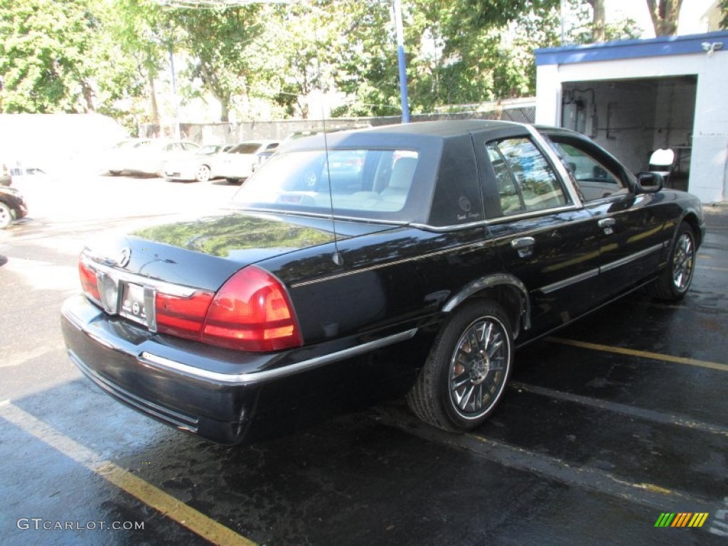 2005 Grand Marquis GS - Black Clearcoat / Medium Parchment photo #8