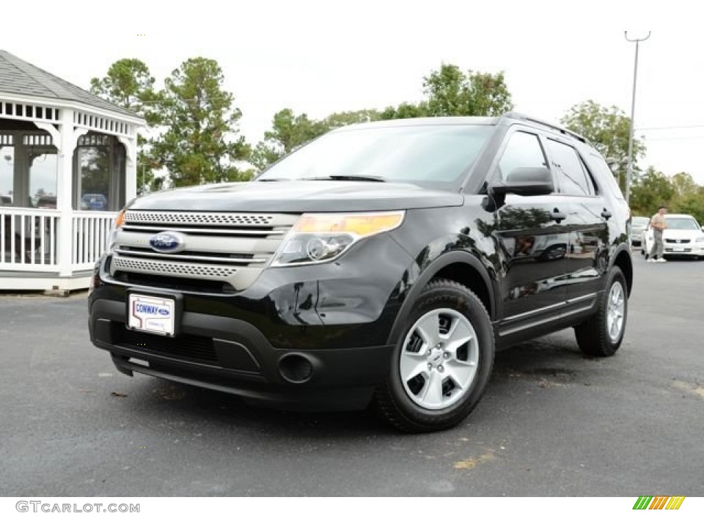 2014 Explorer FWD - Tuxedo Black / Medium Light Stone photo #1