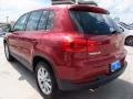 Wild Cherry Metallic - Tiguan SE Photo No. 4