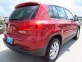 Wild Cherry Metallic - Tiguan SE Photo No. 6