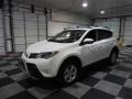Super White - RAV4 XLE Photo No. 3