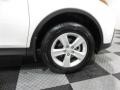 Super White - RAV4 XLE Photo No. 8